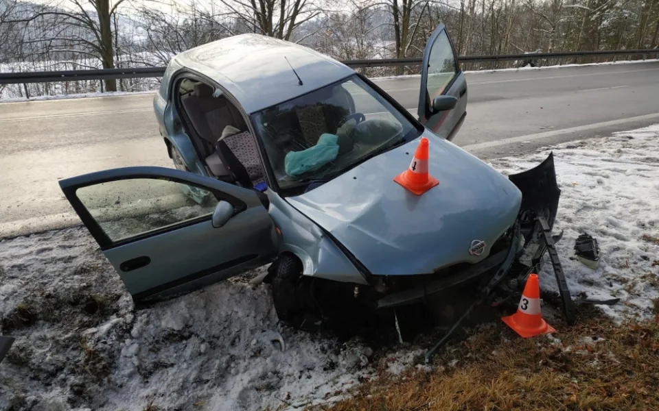 Při nehodě na Prachaticku zemřela starší žena. Řidič byl převezen do nemocnice