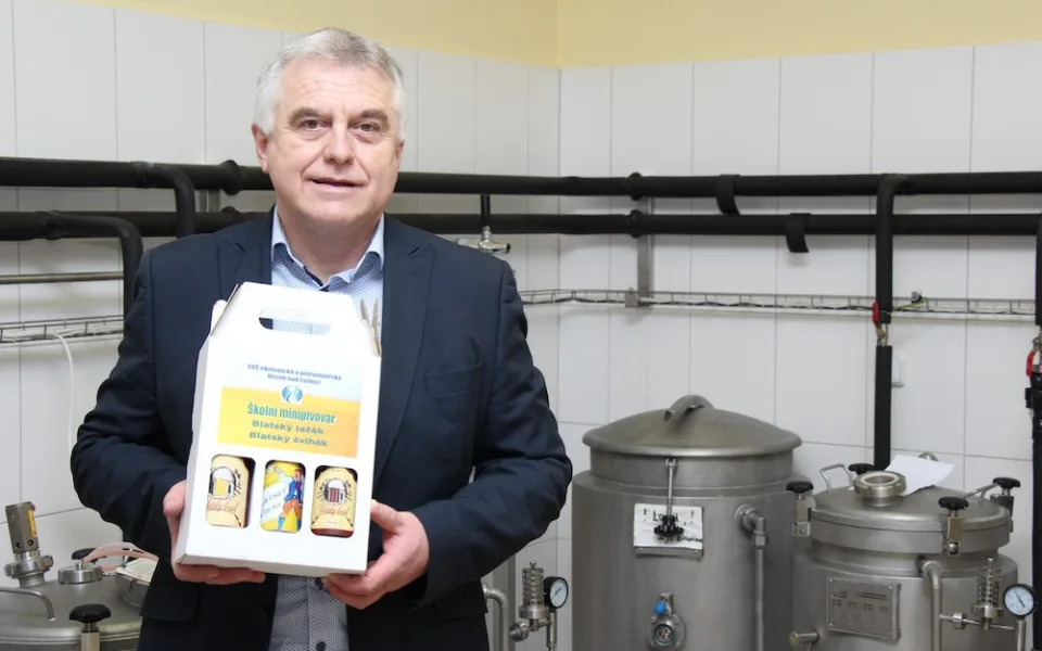 Ve Veselí nad Lužnicí je střední škola, která má mimo jiné vlastní minipivovar či minimlékárnu. Zve na on-line Den otevřených dveří