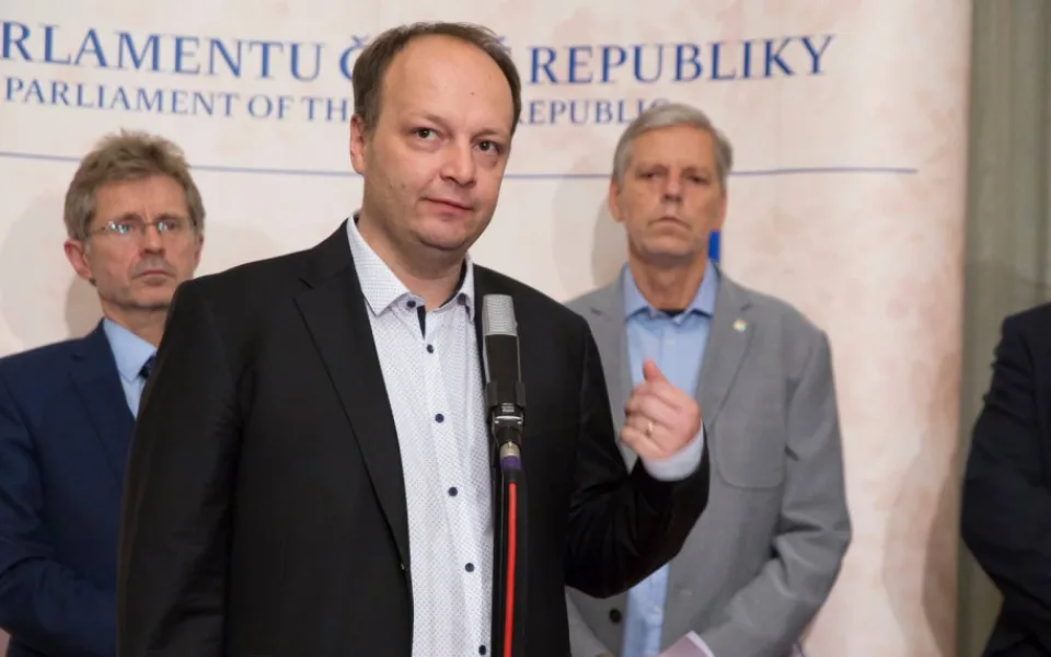 Václav Láska o poštvávání lidí „mocnými“, V4 i korupci za Babiše: V Evropě nevídané.