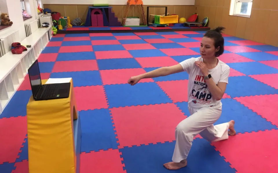 Klub TJ Karate České Budějovice: Těšíme se, až zase budeme naplno trénovat. Nyní jsou alternativou on-line tréninky