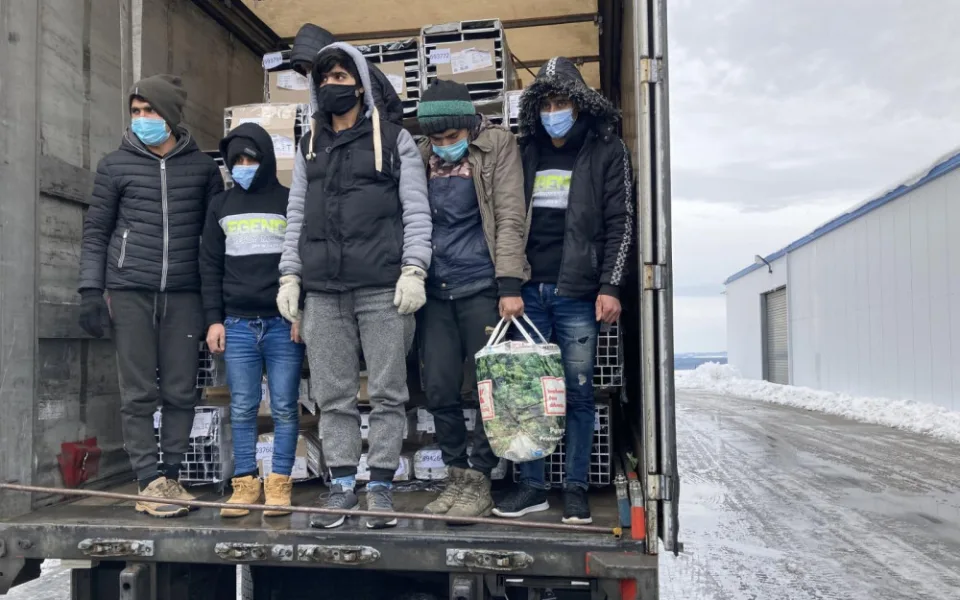 V kamionu na Táborsku našli policisté šest migrantů z Afghánistánu a Pákistánu