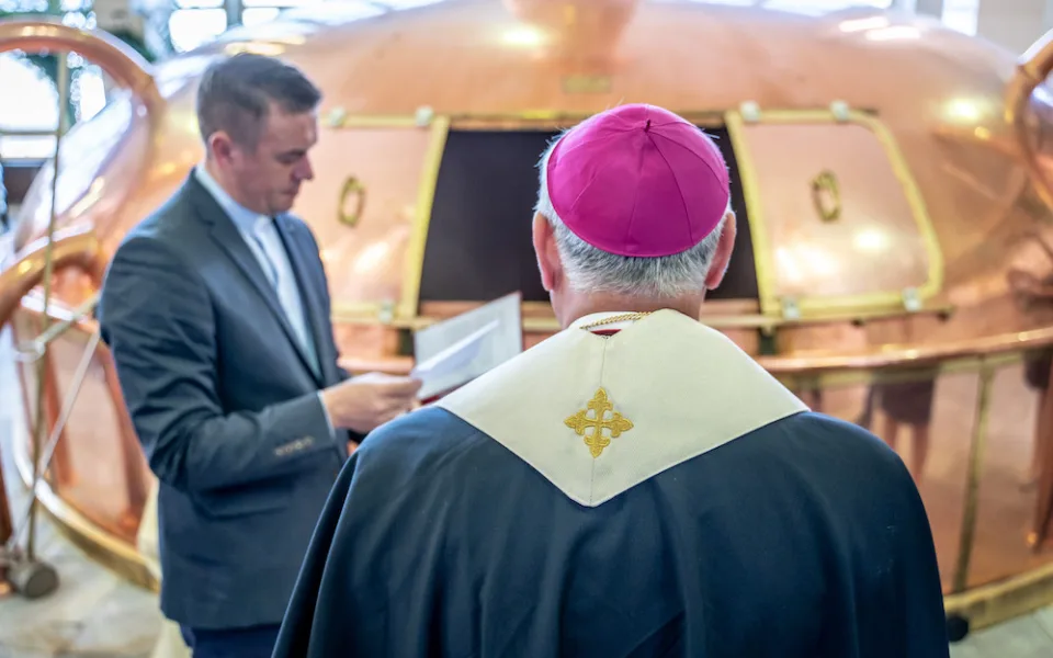 Diecézní charita získá přes 200 tisíc korun díky Požehnanému ležáku z Budvaru.