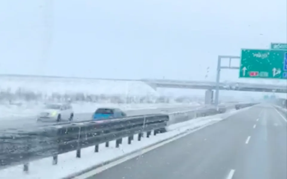 Řidič se na dálnici otočil do protisměru. Ujel téměř 20 kilometrů