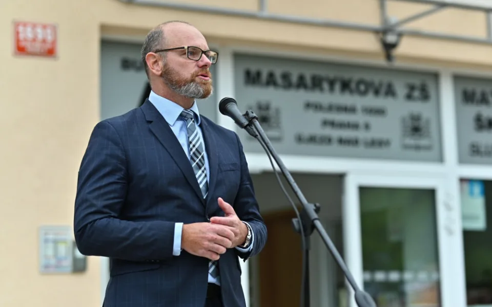 Učitelé se asi od března budou moci očkovat proti covidu, uvedl ministr školstvá Plaga
