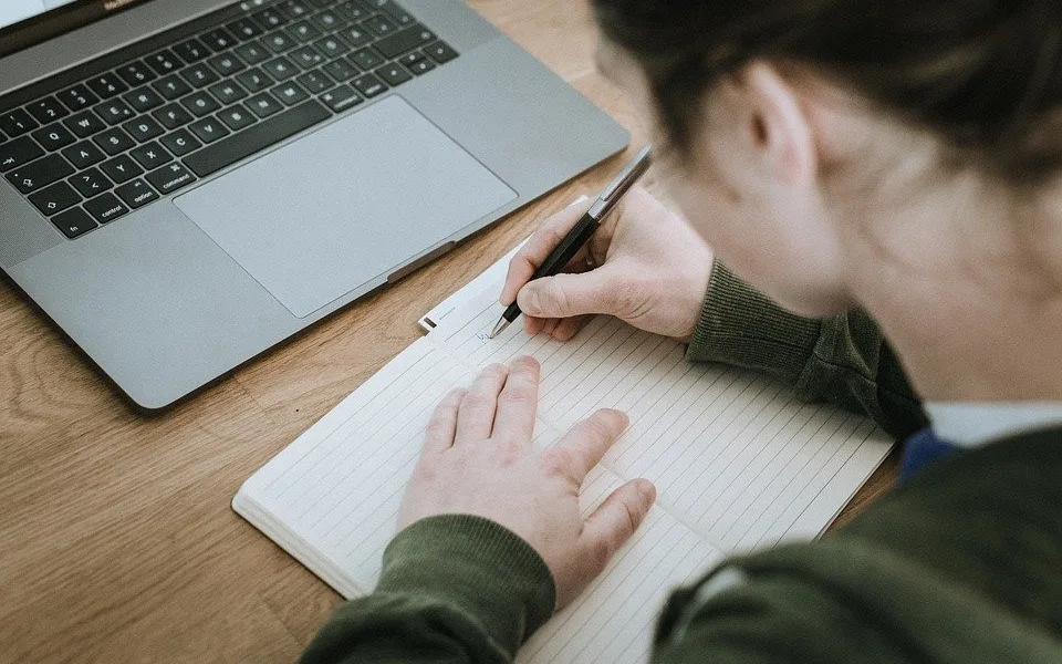 Zájemci o maturitní studium se mohou dnes nejpozději hlásit na střední školy