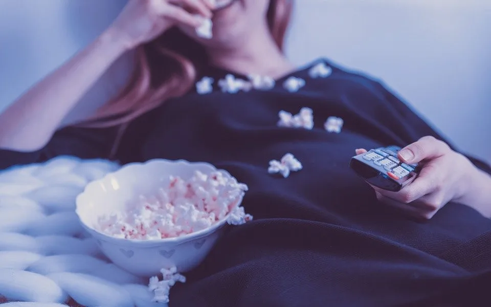 Zavřená multikina mají stamilionové ztráty, roste zájem o videotéky a televize