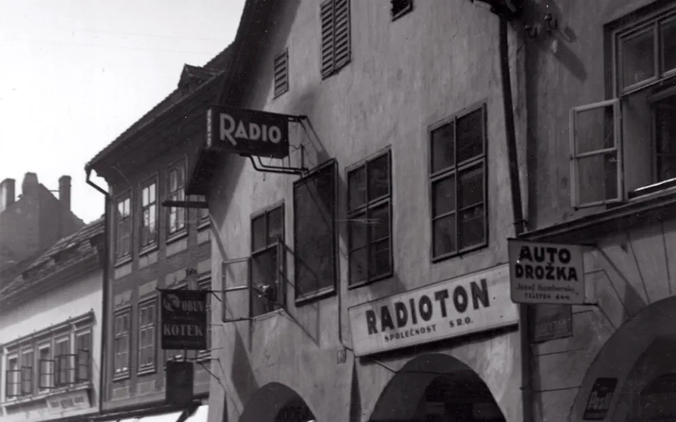 Sídlo společnosti Radioton v Kněžské 13 v roce 1930.