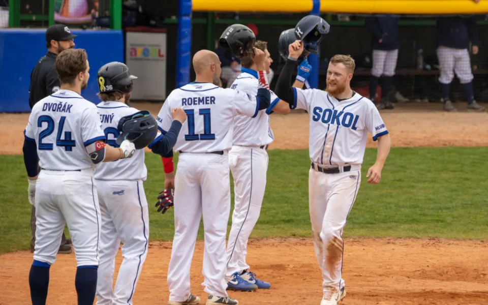 Nováčci extraligy Sokol a Blesk se v sobotním dvojutkání rozešli smírně a získali každý po bodu