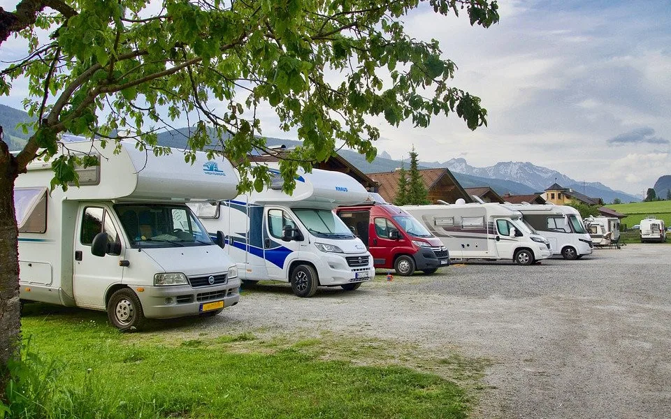 Prachatice chystají místa, kde by parkovali turisté s karavany