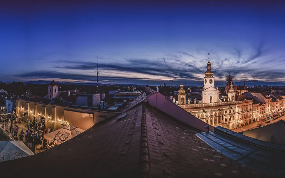 Chystáte oslavu, rozlučku se svobodou nebo jen party s přáteli? Půjčte si Střechu Heaven gymu