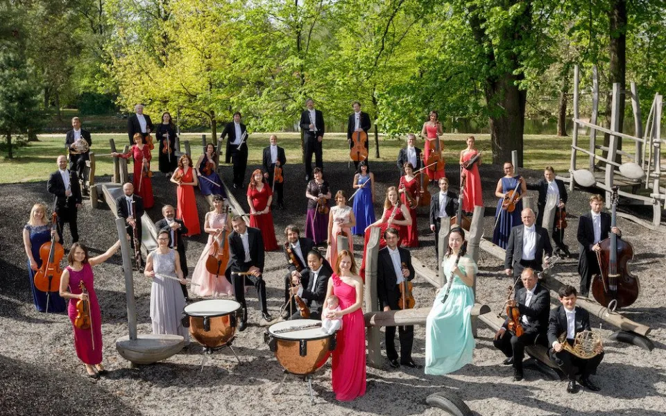 Rekonstrukce sálu, nový šéfdirigent a Jihočeská intermezza. Filharmonie představuje novinky letošního roku