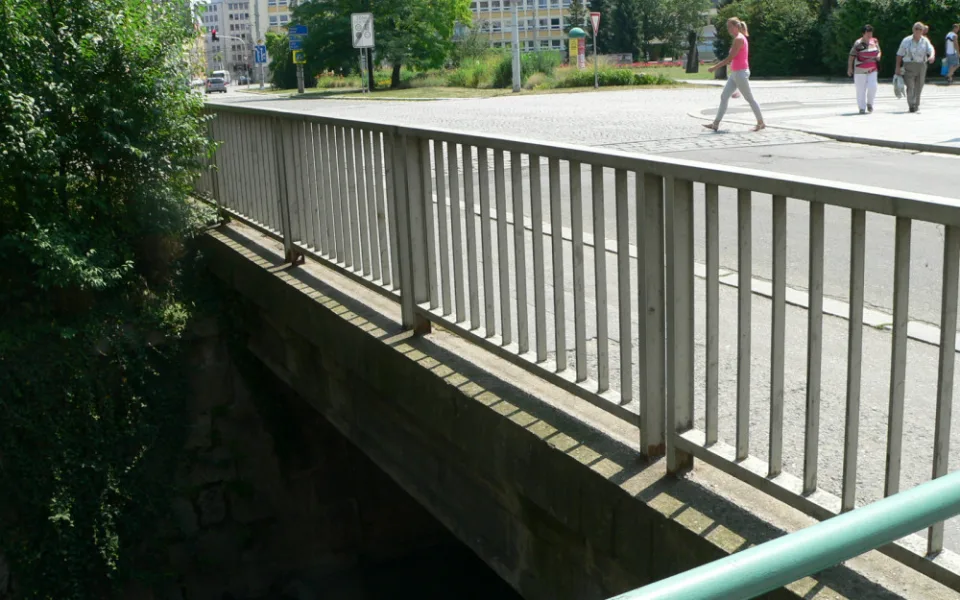 Most v centru čeká uzavírka. Město ho za více než čtyři miliony opraví