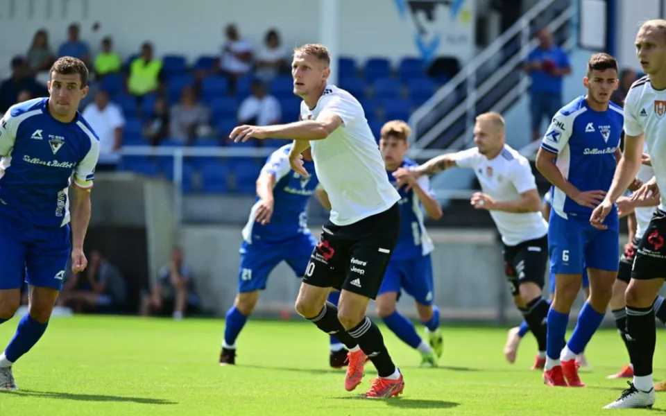 První výhra v přípravě, Dynamo rozstřílelo Vlašim