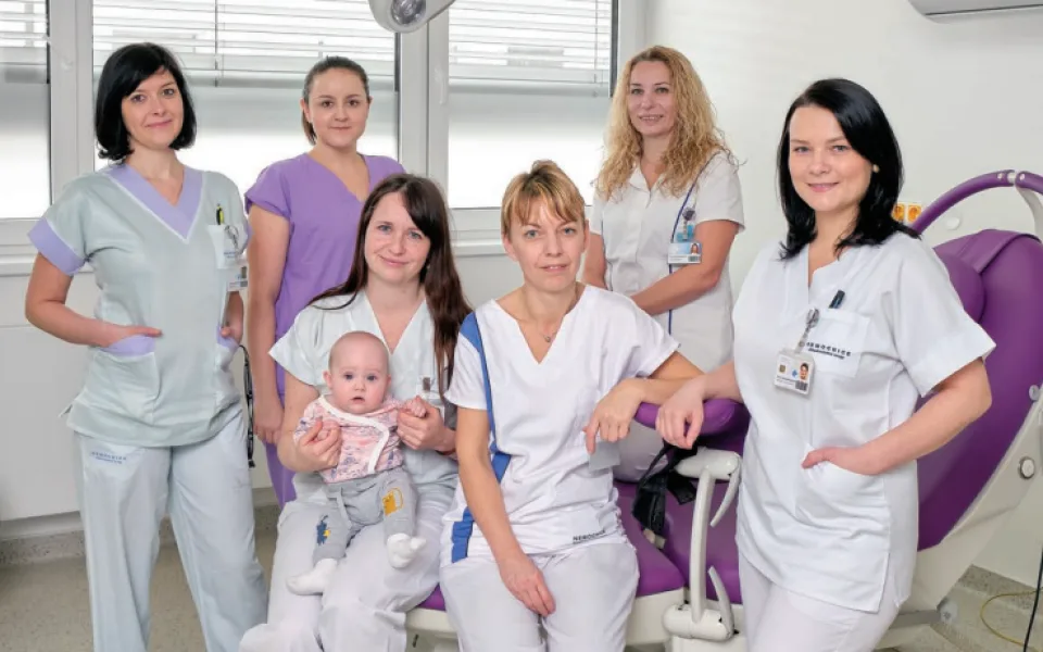 Chceme, aby se u nás maminky cítily příjemně jako doma. Základem je individuální péče a lidský přístup, říká personál krumlovské porodnice