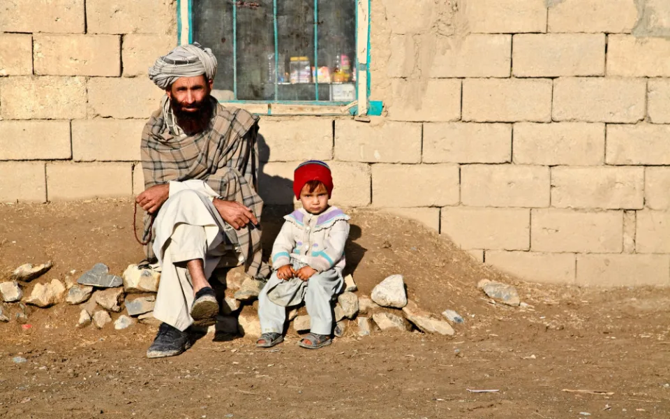 Afghánští tlumočníci stále čekají na pomoc. Senátor Faktor sklidil za svůj výrok kritiku
