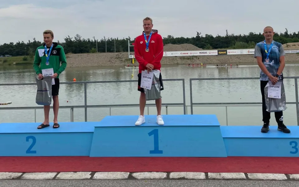 Plavec Zach získal mistrovský titul na 20 kilometrů