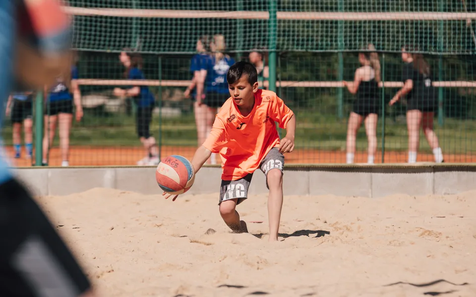 Jihostroj láká zájemce o volejbal. Probíhá nábor nových členů