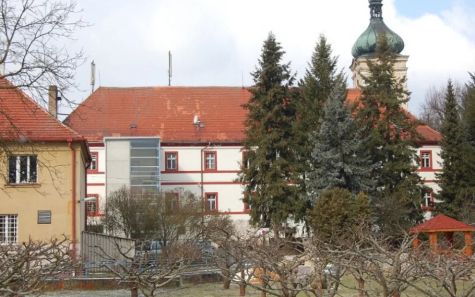 Kraj koupí psychiatrickou léčebnu ve Lnářích. Zaplatí za ní 27 milionů korun