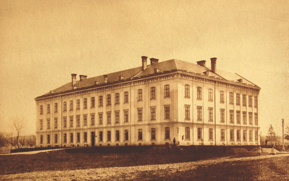 V areálu na Průmyslové ulici se vyrábí už bezmála 150 let aneb Od Tabačky k Viscofanu