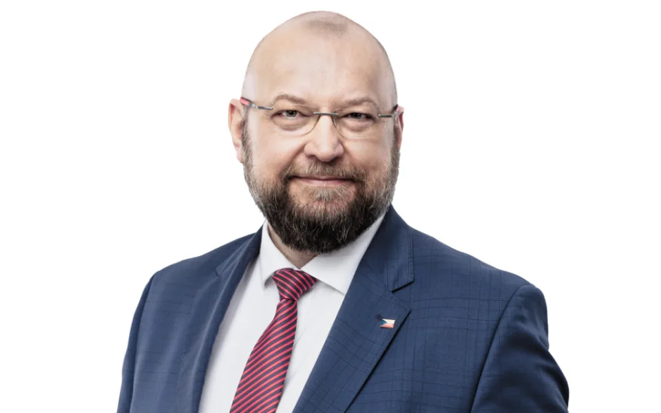 Politik, dramaterapeut, ochotník. Na dotazy čtenářů bude online odpovídat dvojka jihočeské kandidátky SPOLU Jan Bartošek