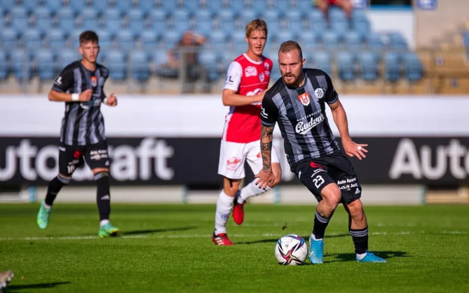 Dynamo vyhrálo dvakrát 3:1 a v tabulce je sedmé.