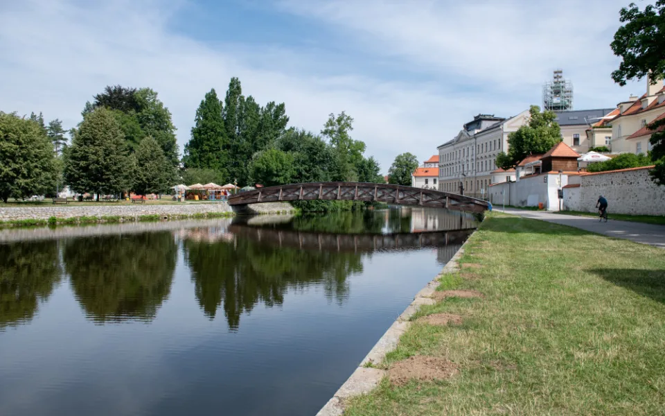 Město chce předělat Sokolský ostrov. Naráží na své limity, odůvodňuje plánované změny