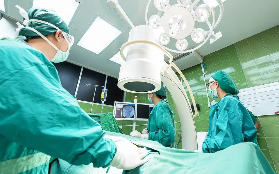 Jihočeské nemocnice možná v příštím týdnu začnou odkládat operace
