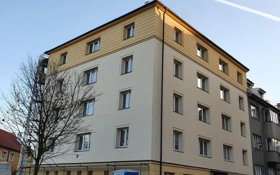Bytový dům v Nedbalově ulici.