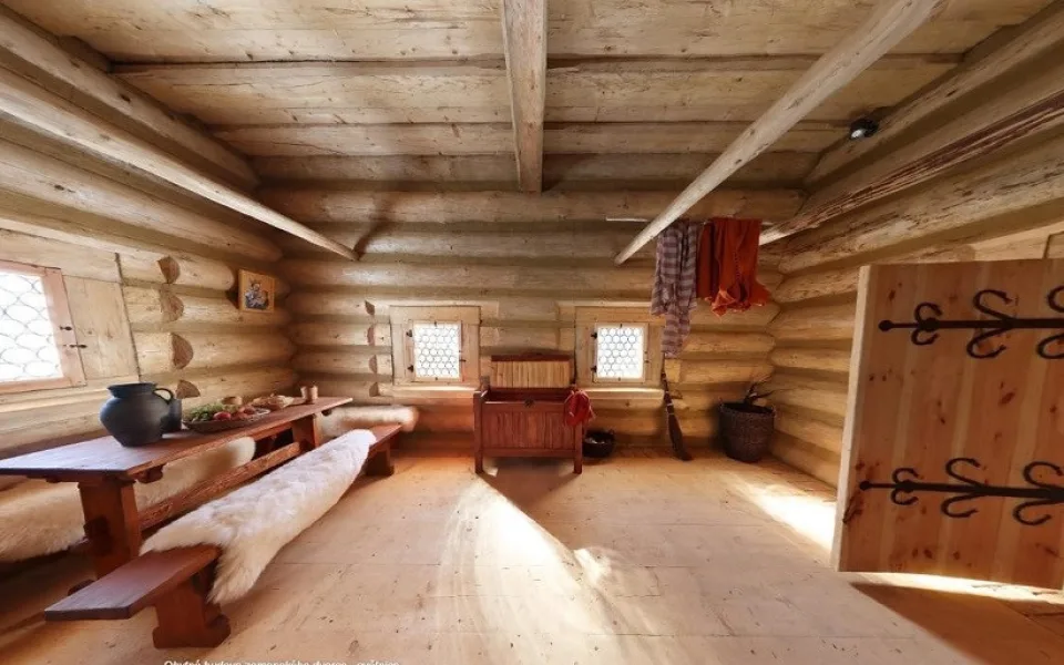 Virtuální prohlídka zemanského dvorce Archeoskanzenu Trocnov.