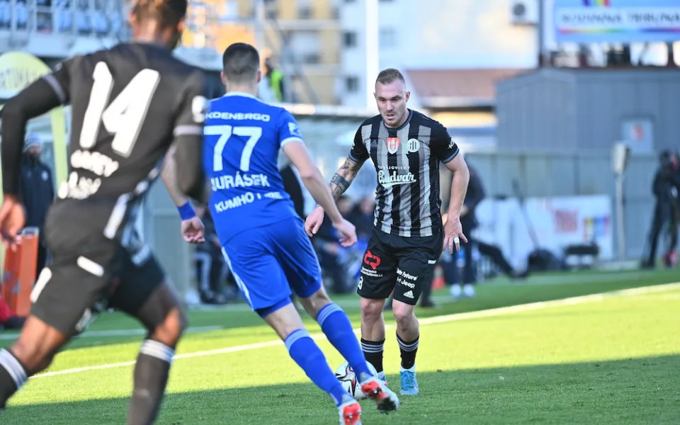 Dynamo čeká v úterý odpoledne osmifinále poháru MOL Cup