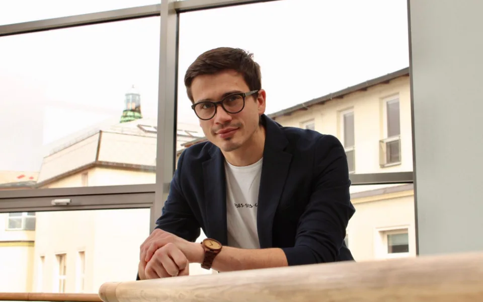 Mým cílem je ukázat, že politika je normální a není to jen záležitost šedesátníků, říká František Talíř