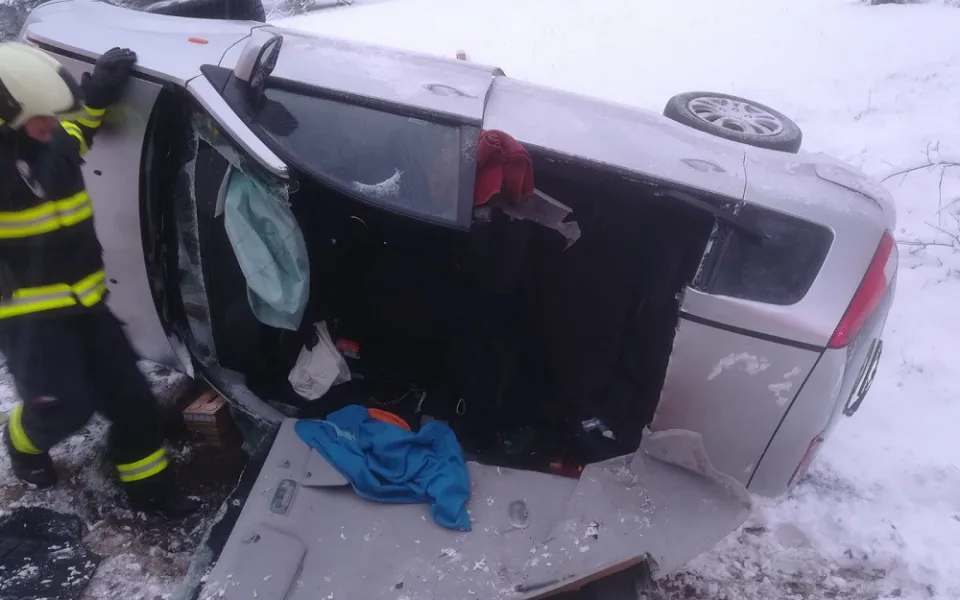 Nehoda automobilu u Nové Vsi nad Lužnicí.