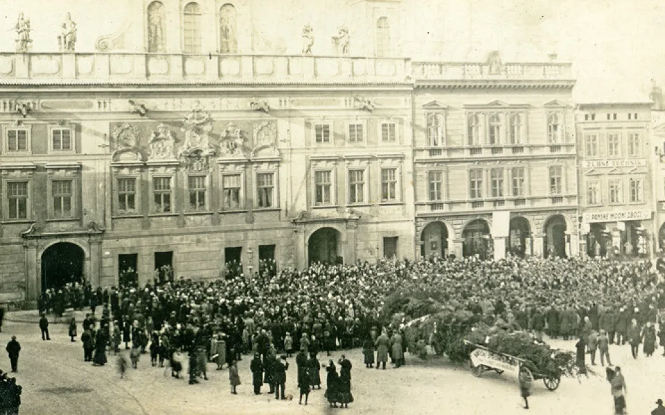 Hold mládeže českobudějovických škol v pátek 18. 12. 1925