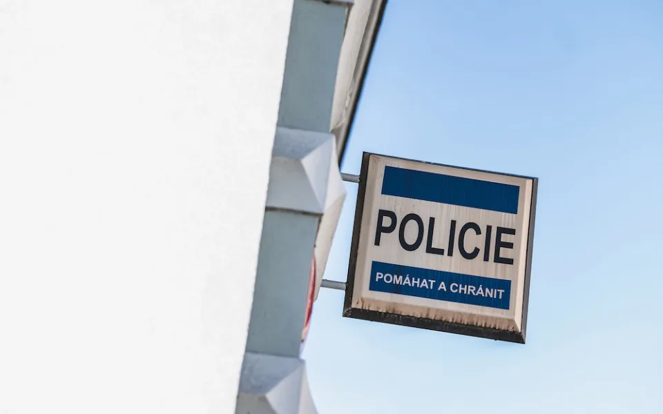Zloděj si odnesl elektrokolo za více než 60 tisíc korun. Pátrá po něm policie