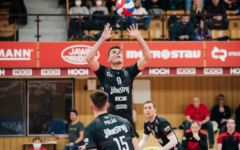 Každým balonem se na hřišti cítím jistější, vypráví Piskáček