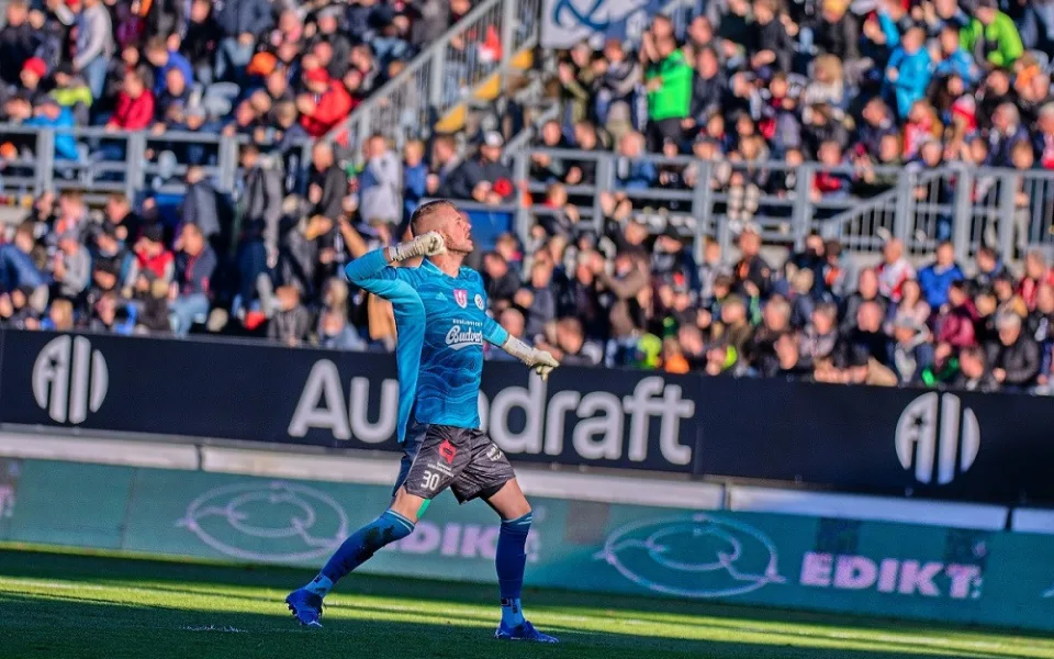 Stadiony se zaplní. Dynamo i Motor se těší na větší počty fanoušků