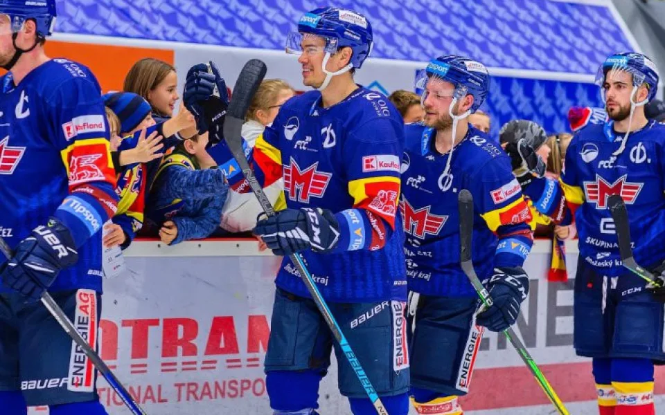 V Motoru zůstávají Bindulis, Percy a Štencel. Klub s nimi podepsal smlouvy na příští rok