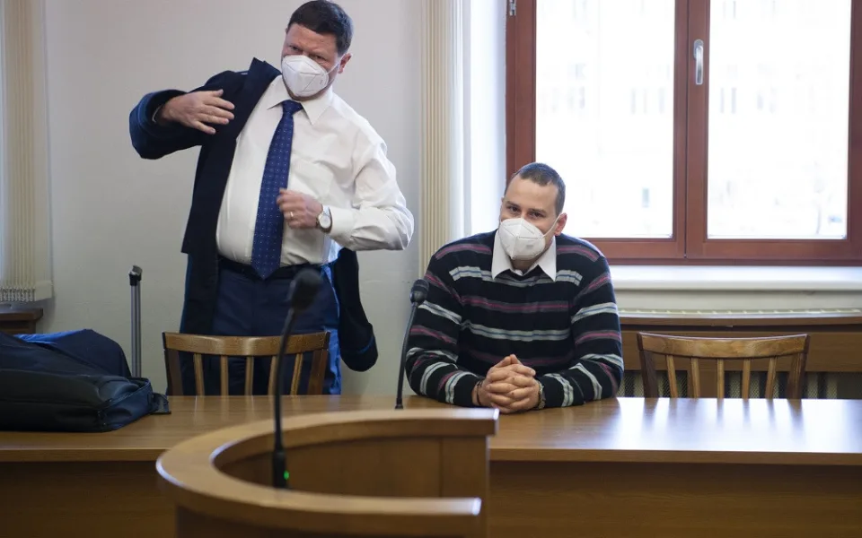Soud v Českých Budějovicích řeší případ policisty, jenž při zásahu zastřelil muže