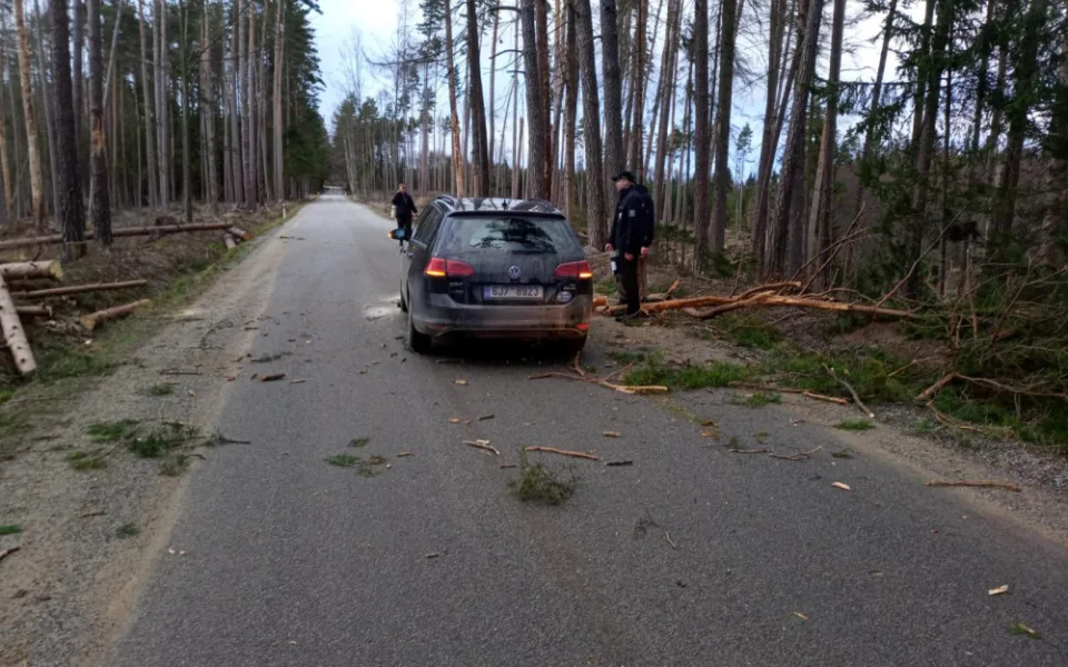 Česko má podle meteorologů znovu zasáhnout silný vítr