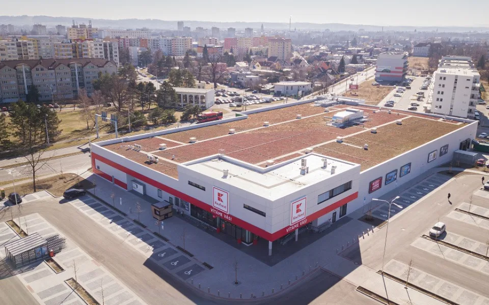 Kaufland mění České Budějovice. Otevřel ekologickou prodejnu a daruje jeden milion korun