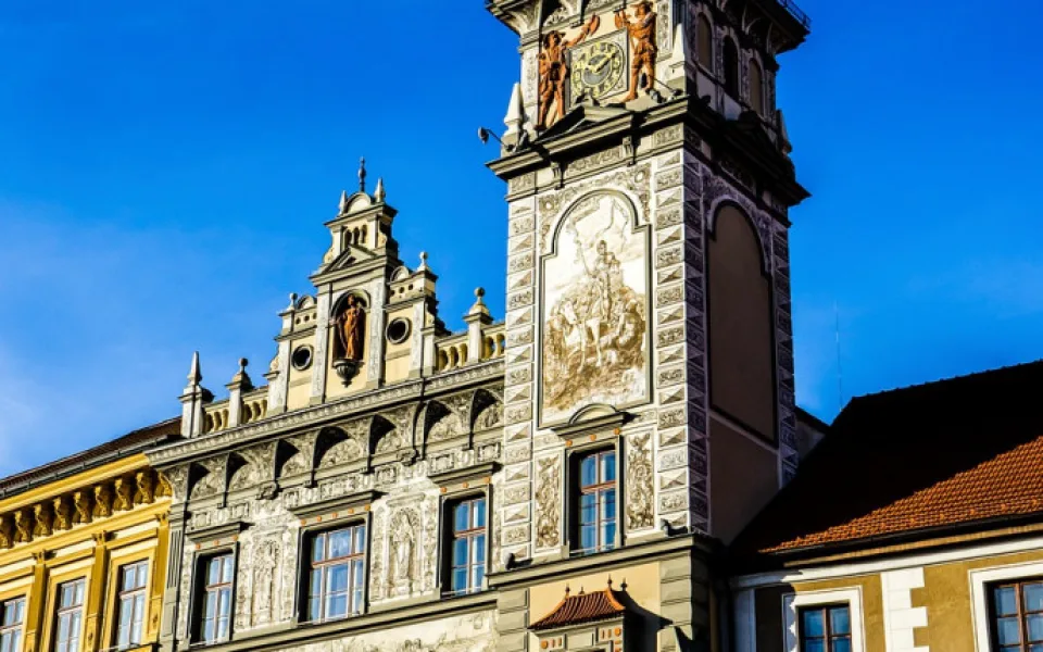 Vedení Prachatic čelí obvinění, že protiprávně přesunulo 36 milionů. Starosta nařčení odmítá
