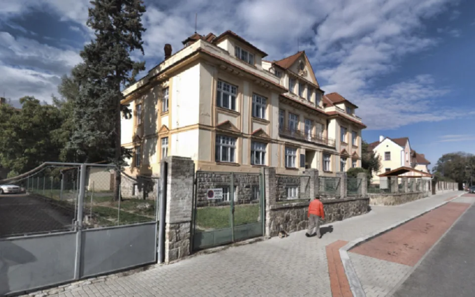 Firma nabídla městu dům za 32 milionů korun. Jindřichův Hradec pro něj ale nemá využití