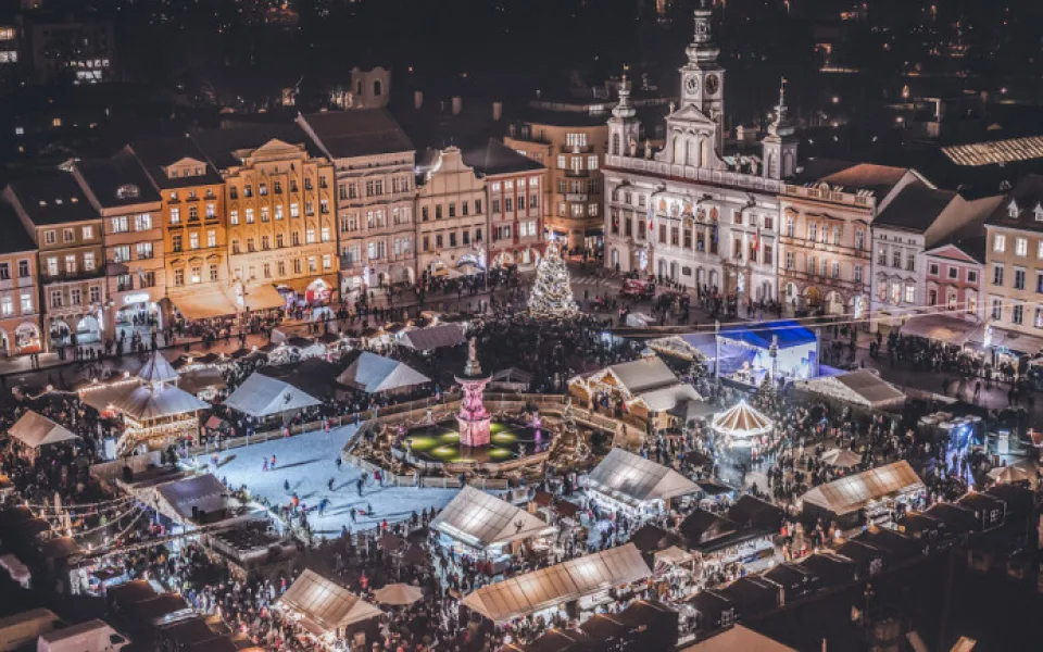 Advent v centru Budějovic by mohla letos opět pořádat firma Art4promotion