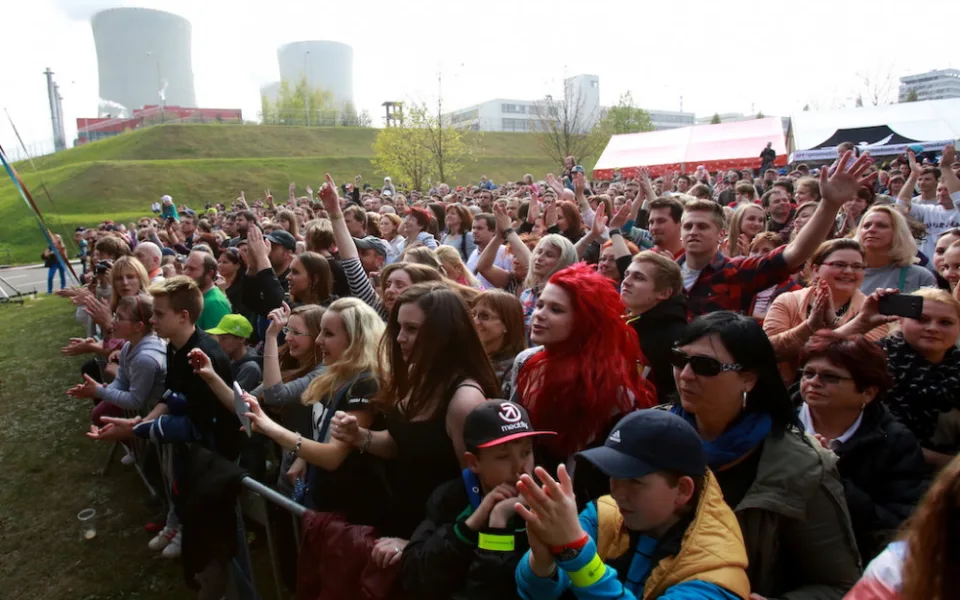 Temelín slaví dvacet let spuštění druhého bloku. Návštěvníky zve na koncert kapely Olympic