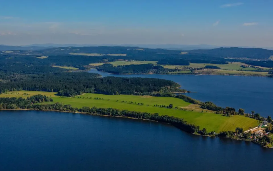 size3-16547964557489-2-nejlepsi-voda-na-koupani-na-jihu-cech-je-v-hejtmanu-a-v-lipne-nad-vltavou