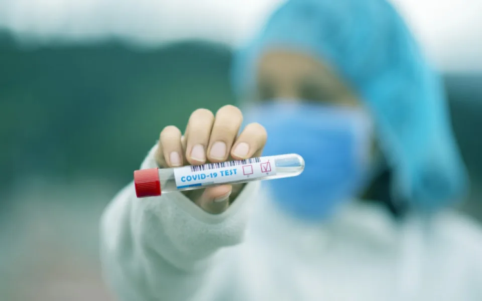 Hygienici na jihu Čech evidují od začátku týdne 153 nových případů covidu