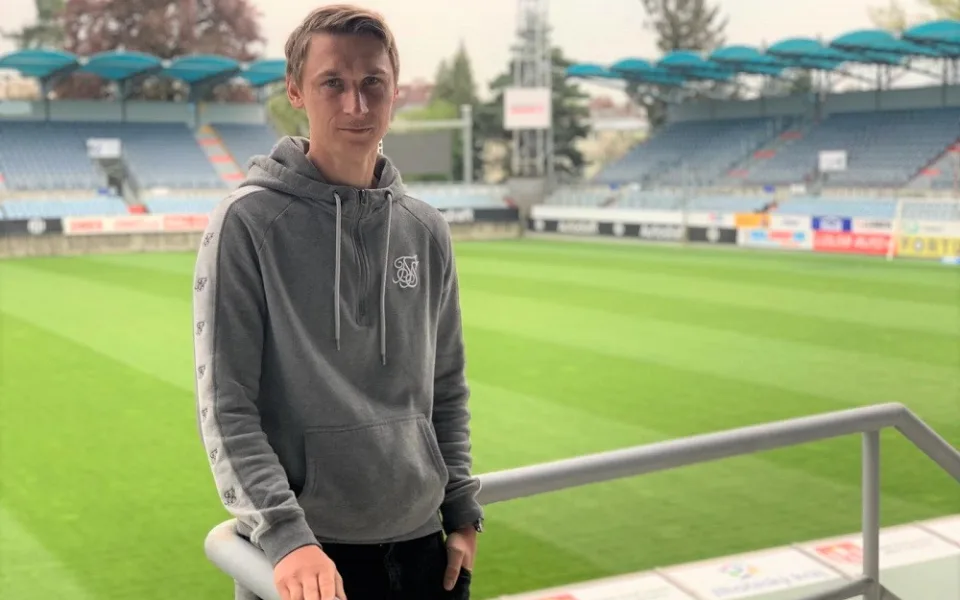 Pavel Novák jezdí za fotbalem do Rakouska. S klubem Donau Linz se chce vrátit do čtvrté ligy