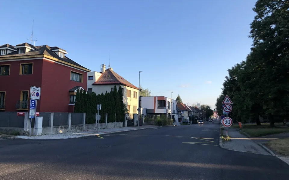 Ulice Boženy Němcové v Českých Budějovicích.