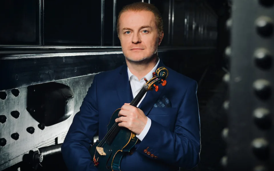 Houslový virtuos Pavel Šporcl startuje podzimní turné Pocta mistrům II, věnované Janu Kubelíkovi