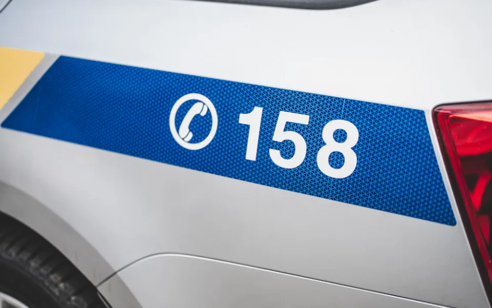 Policisté pátrají po dívkách, které utekly z dětského domova